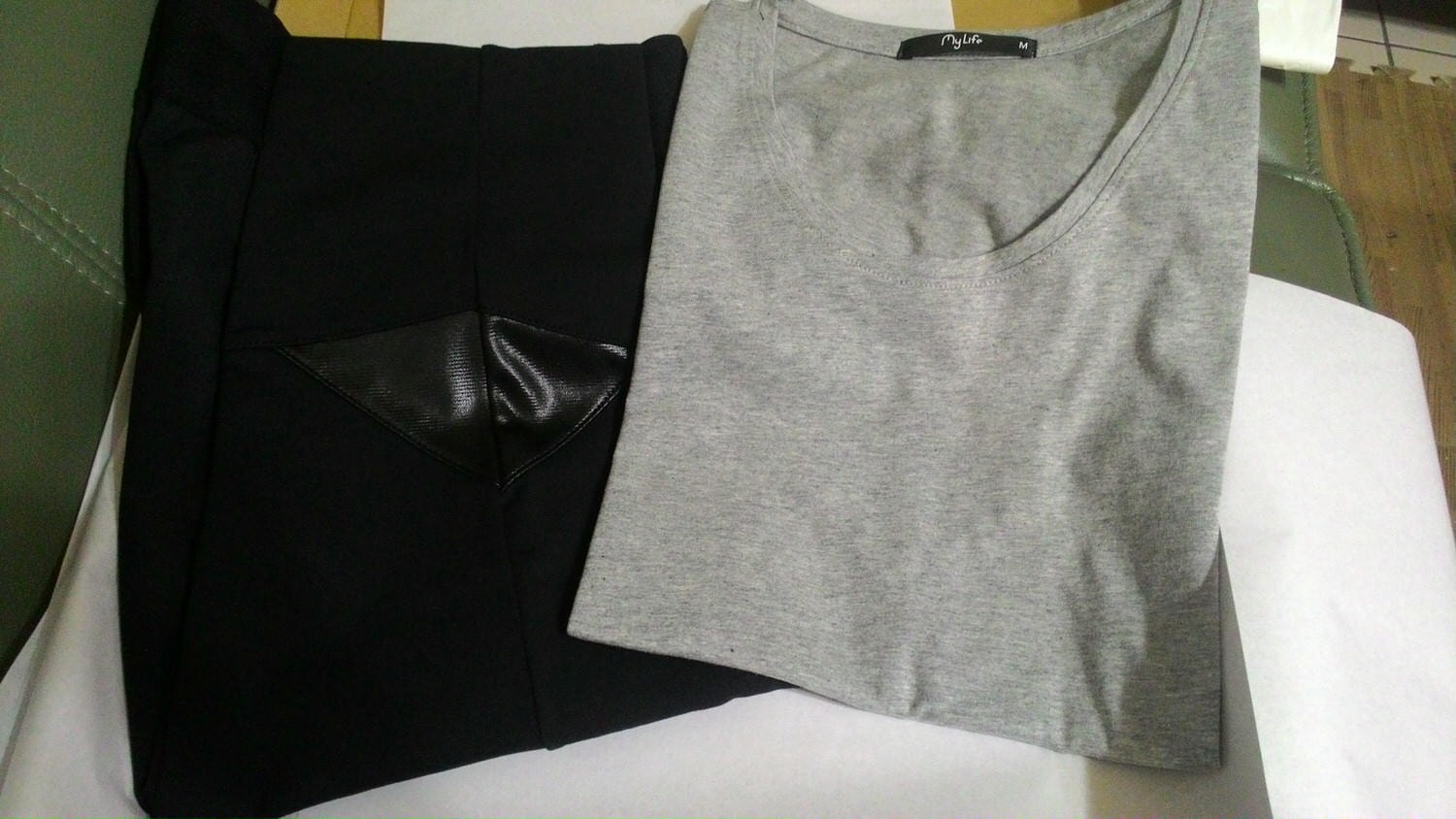 My Life/ 圓領短袖素面T/ 女裝服飾 / 顯瘦幾何彈力褲/台灣設計製造/自創在地品牌/穿的舒適、有自信 - 第5張圖