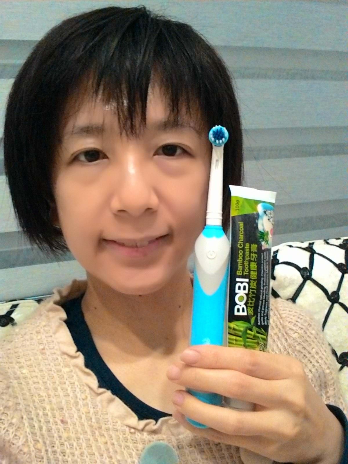 Peoney/Bobi/波比成人電動牙刷/波比竹炭健康牙膏/可水洗/一鍵操作/簡單明瞭/旋轉刷頭/杜邦軟毛 - 第1張圖
