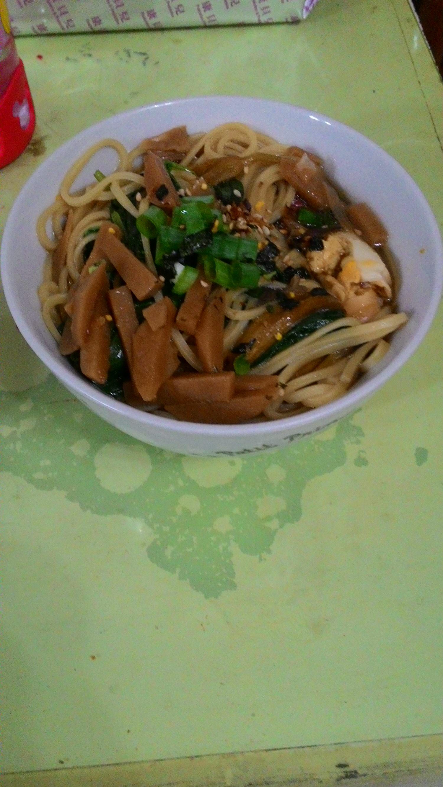 隱方拉麵/獨家日式湯頭/頂級冷風慢速熟成麵條/麵體Q彈受熱度高/快煮日式拉麵/大份量大滿足 - 第9張圖