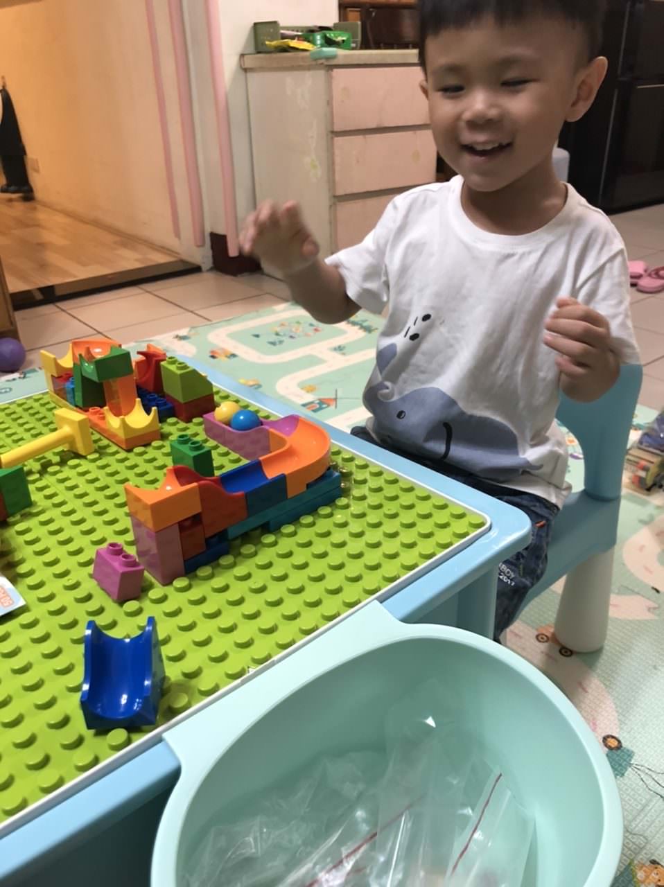 Playful Toys 頑玩具/嬰幼兒玩具/學齡前玩具/玩伴/頑玩具/開心玩/頑美時刻/四合一積木學習桌/安全認證/豐富多元 - 第11張圖