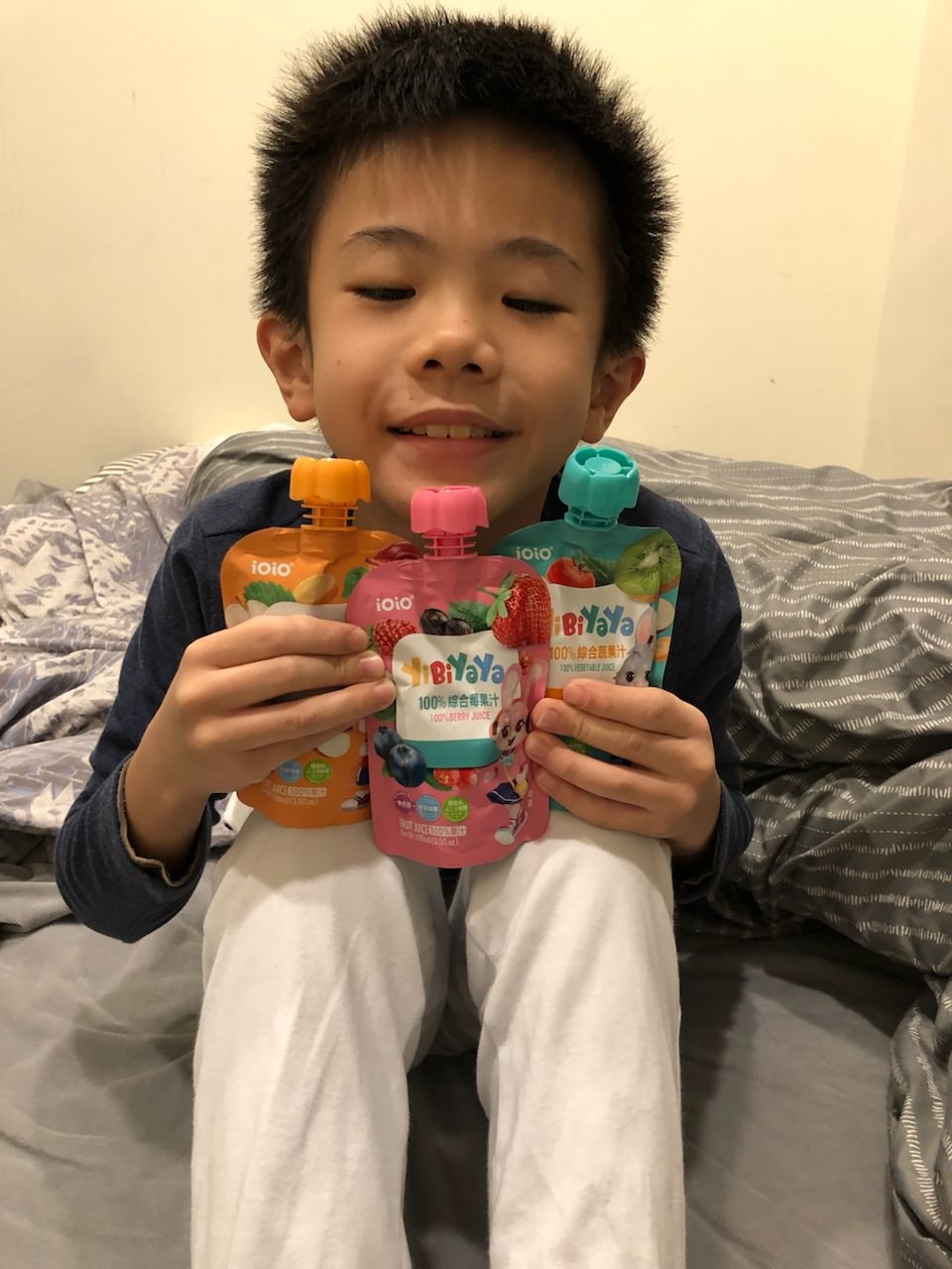 水果汁 小孩 小孩飲料 小孩果汁 幼兒食品 幼兒果汁  幼兒飲品推薦 果汁 蔬菜果汁 蔬果汁 百分百果汁  100%果汁 草莓果汁 胡蘿蔔汁 新竹美食 十全特好 十 全果醋  iOiO 一比呀呀 禮盒推薦