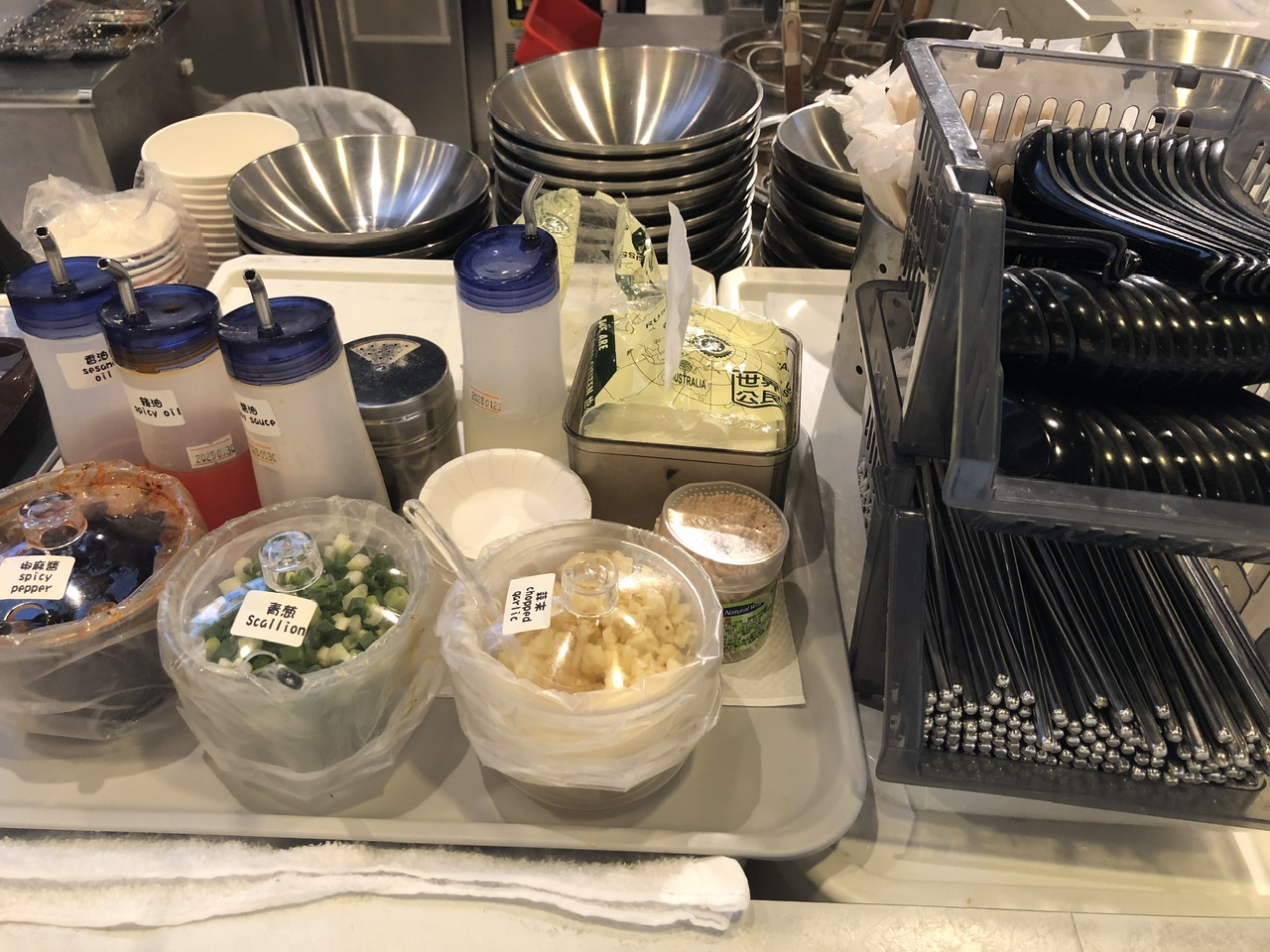 【滷台味】台北微風南山地下街的台味美食|雞腿飯、牛三寶麵一次收服味蕾的經典滷香 - 第9張圖