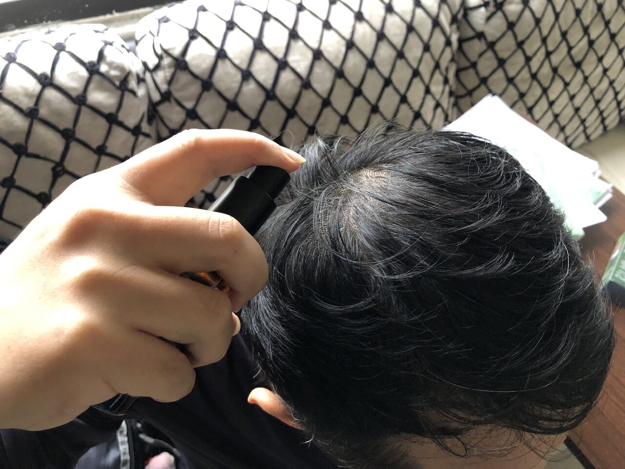 髮縫明顯好尷尬|🌿從「頭」開始的日常儀式|雍大生技神秘法的森頭皮精華液 - 第5張圖 髮縫明顯好尷尬|🌿從「頭」開始的日常儀式|雍大生技神秘法的森頭皮精華液